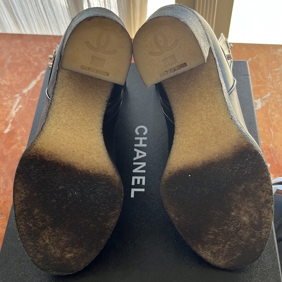 Authentic Chanel almost new booties jell 4” heels & soul thats super comfortable - Picture 7 of 9